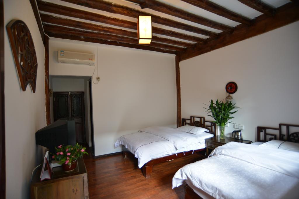 Lijiang Ancient Town International Youth Hostel الغرفة الصورة